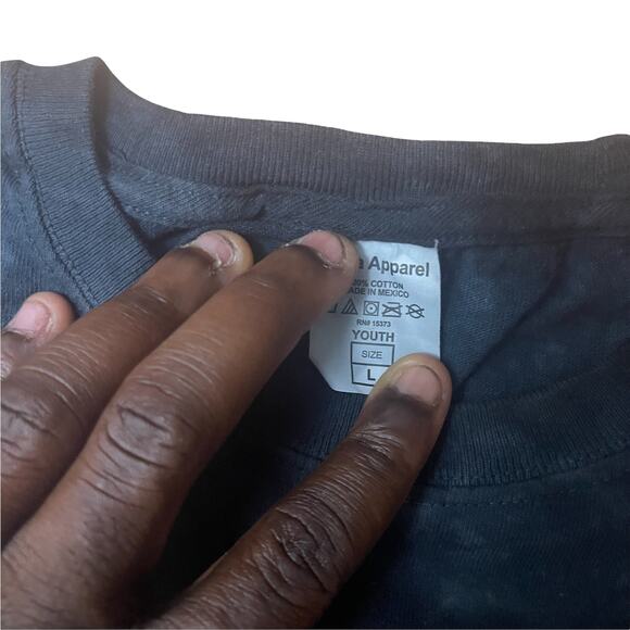 The Mountain tie dye black dog tee size youth large - Picture 3 of 4